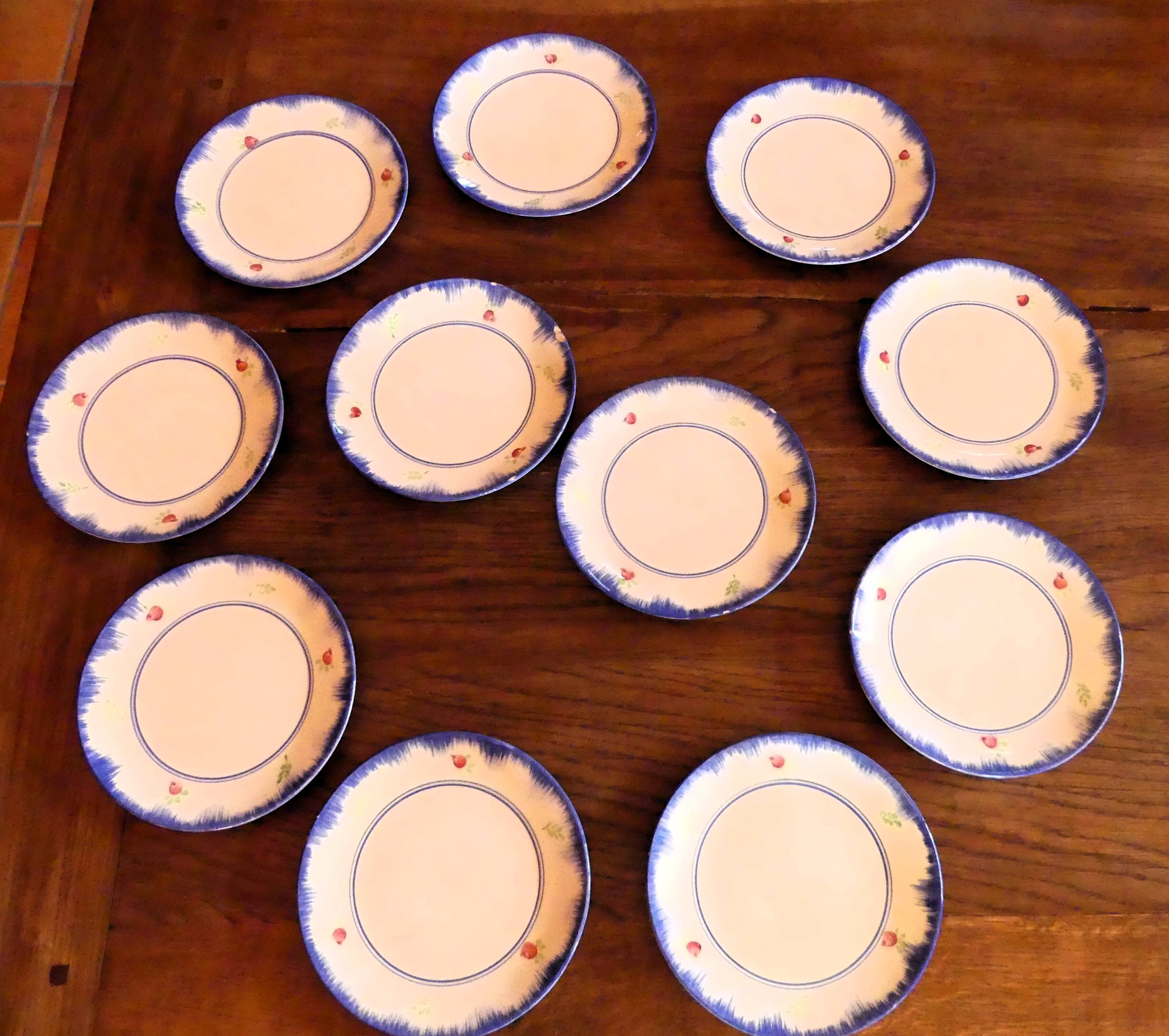 Service of 53 pieces from Gien, model "Bagatelle" (plates, dishes, salad bowls)