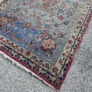 Oriental carpet iran Isfahan Nadjafabad Persian: handmade. Dimensions: 1.60 x 2.30 m