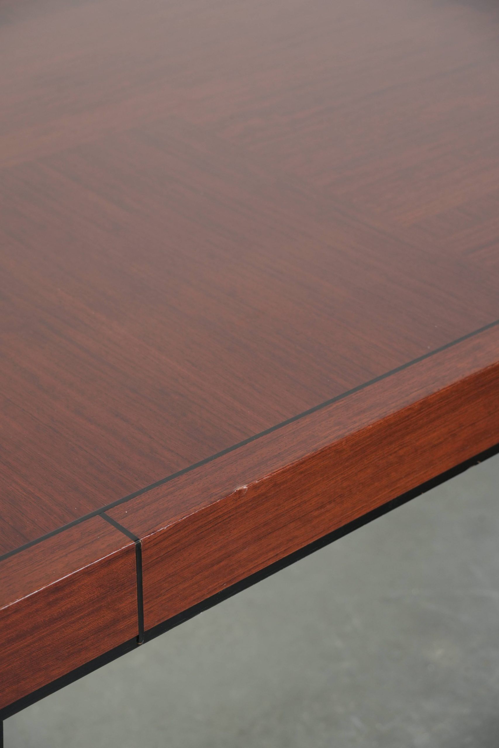 Spacious 6-person Art Deco design dining table with unique details