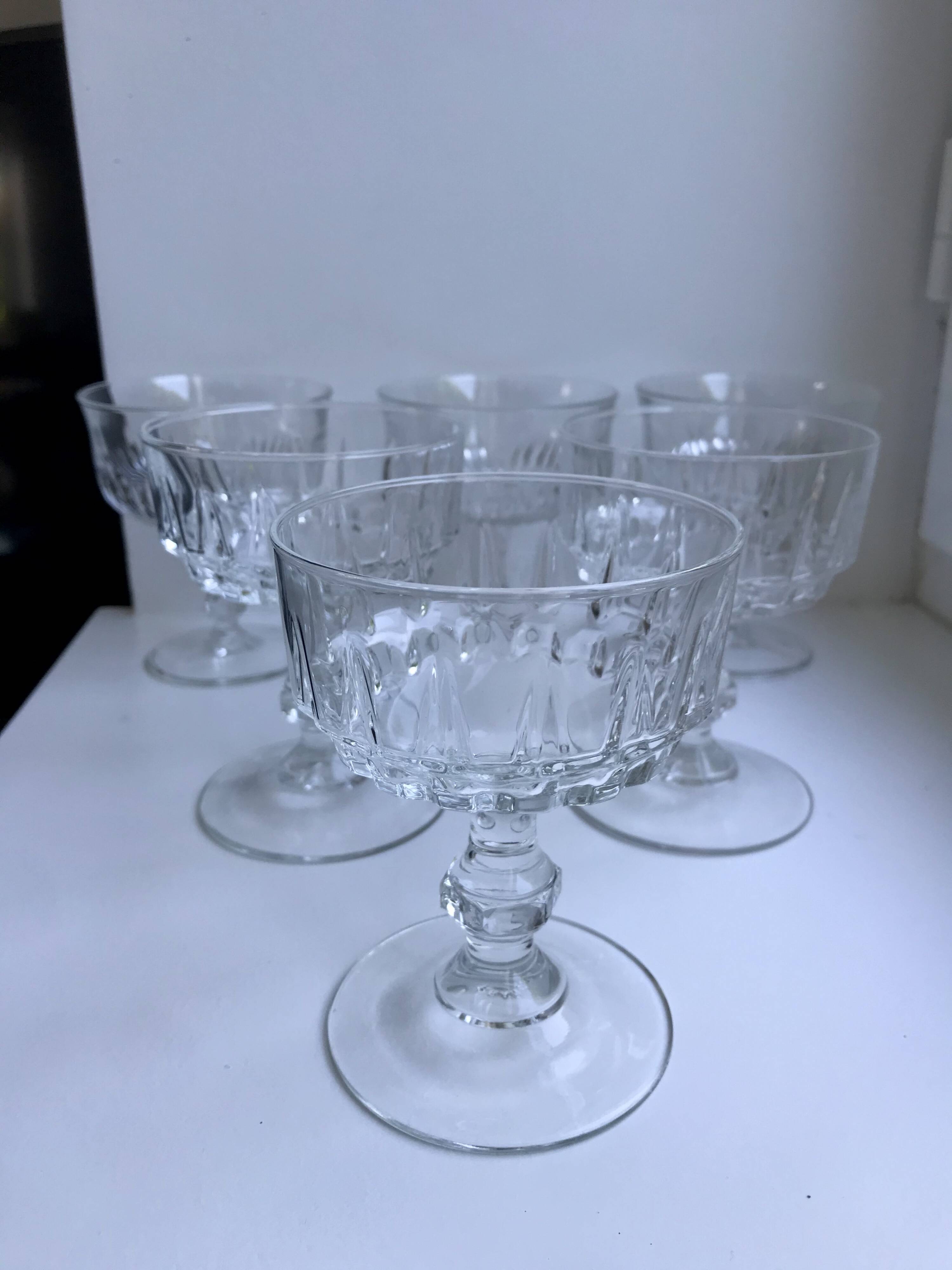 Set of 6 mismatched crystal champagne glasses 50-60s