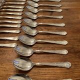 Box 12 forks and 12 spoons, gulden, silver metal