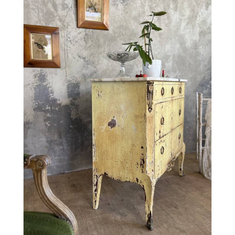 Commode patinée