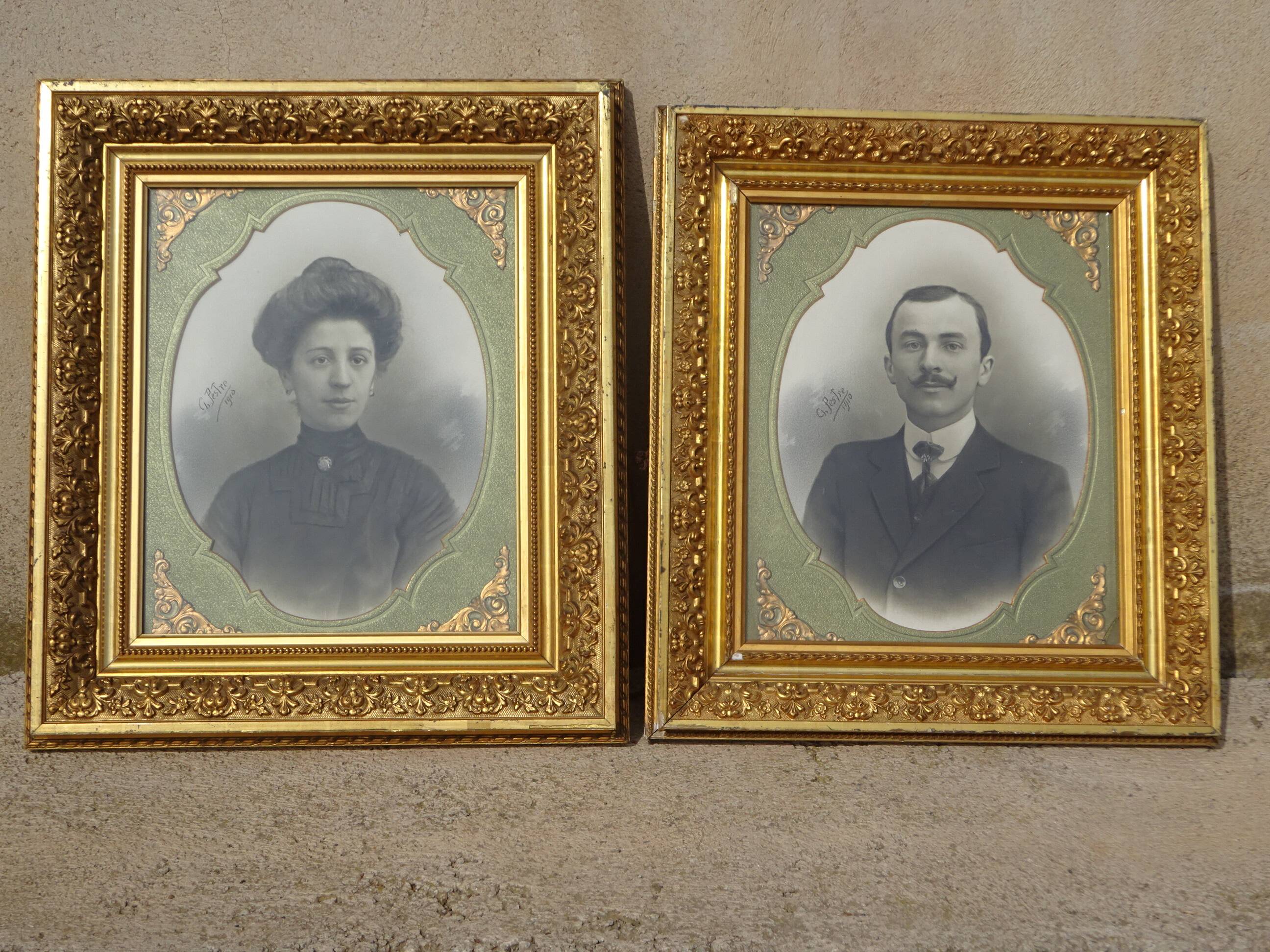 old photo portrait in golden frame (54x62 cm), 1910