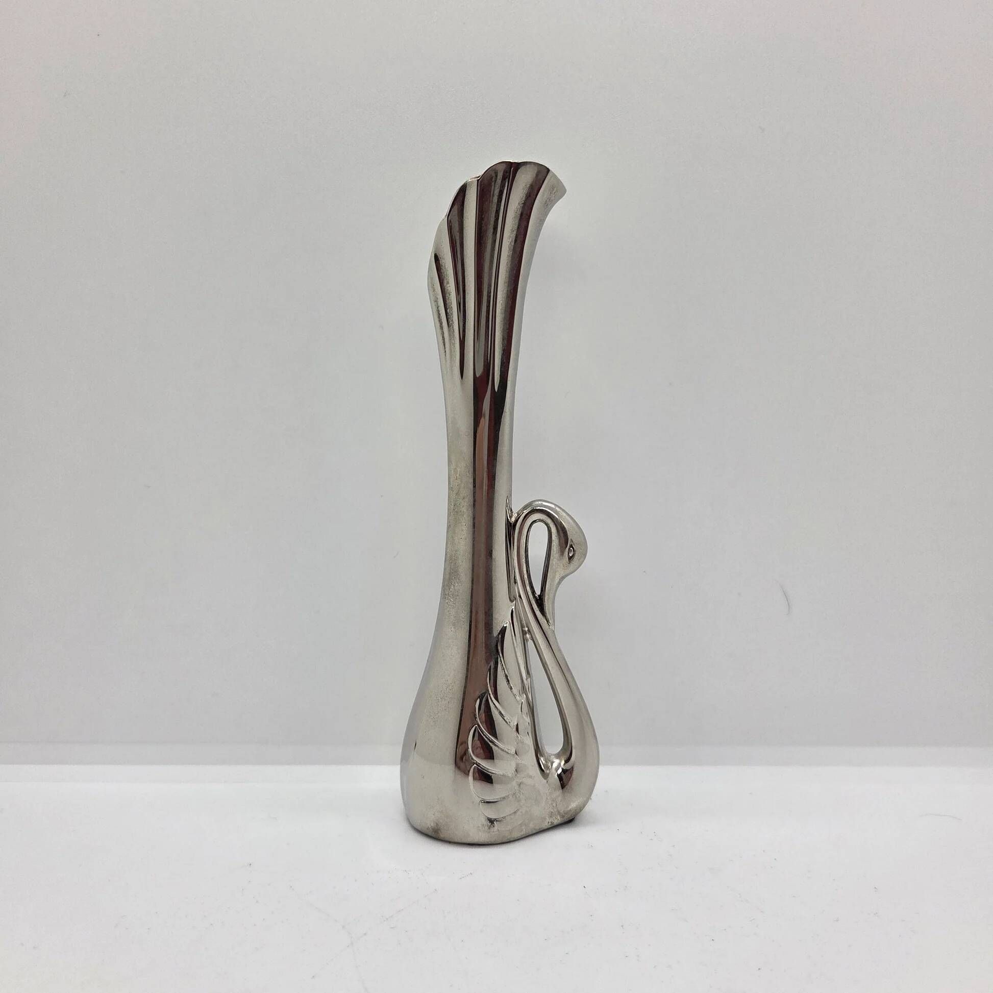 Silver-plated swan soliflore