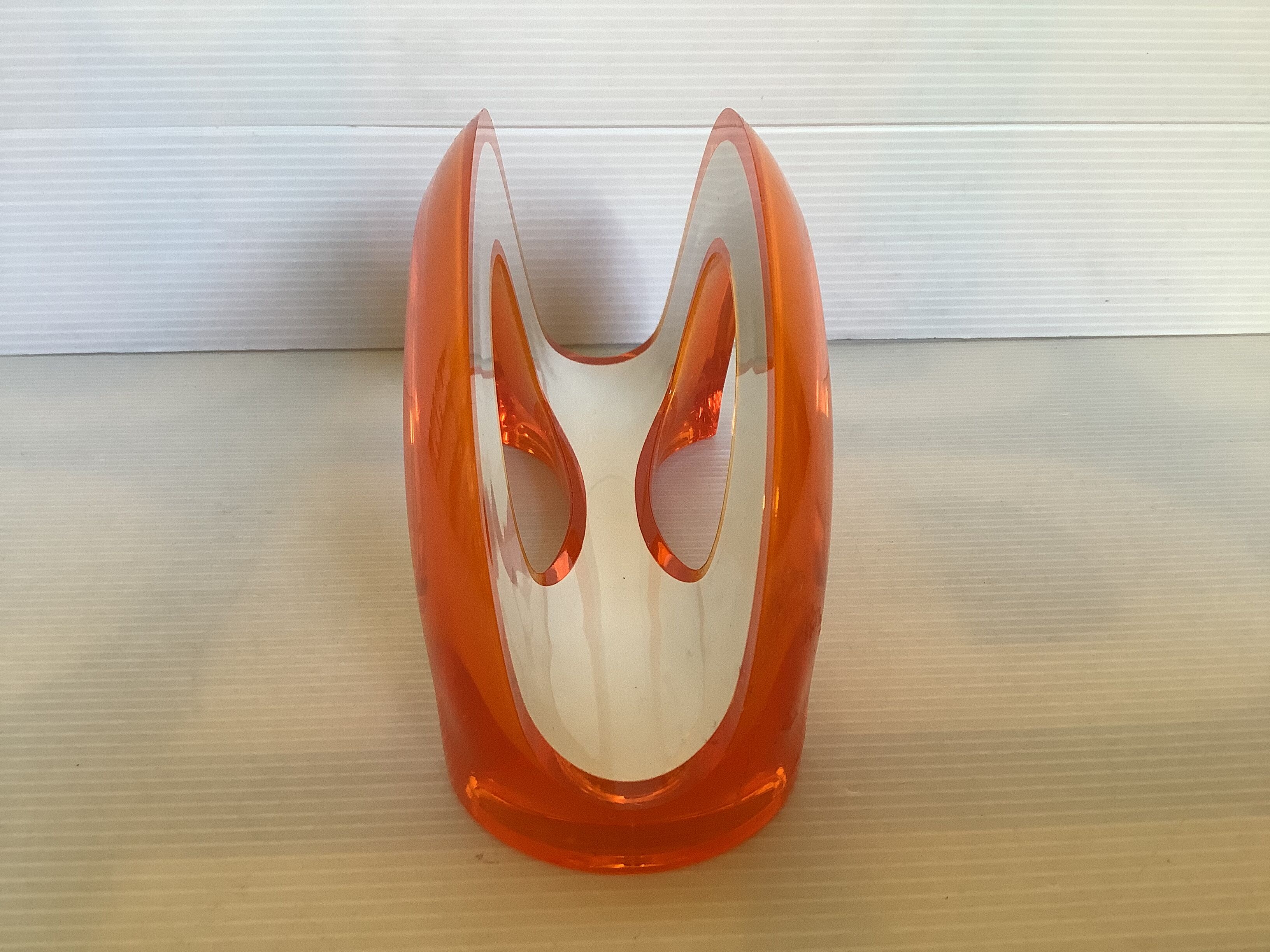 Orange and white mail rack Guzzini made in Italy