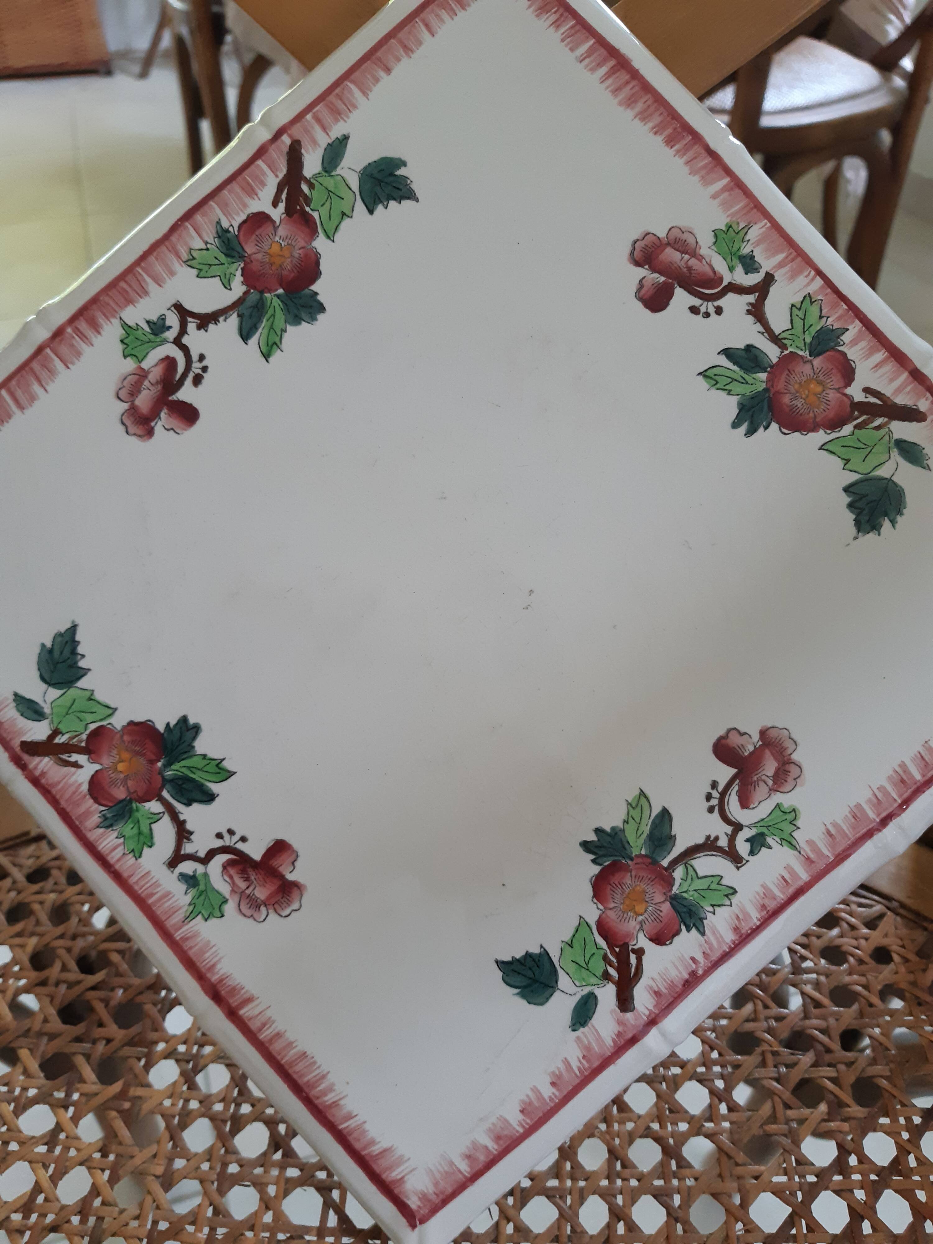Earthenware table mat