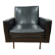 Fauteuil en skaï noir, années 1960