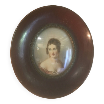 Portrait femme miniature dans cadre