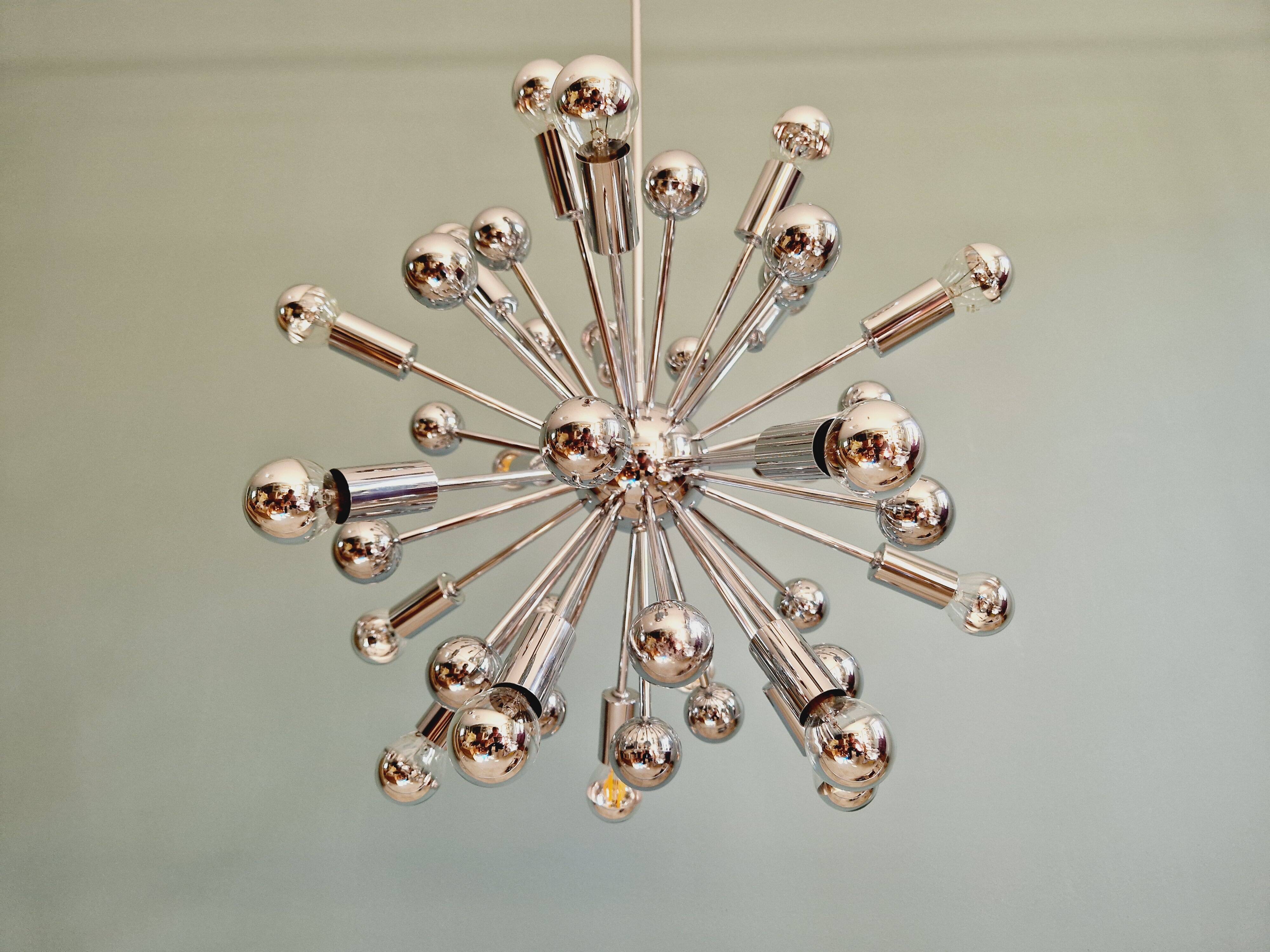 Sputnik chandelier in chrome metal, 20 light points, 70s