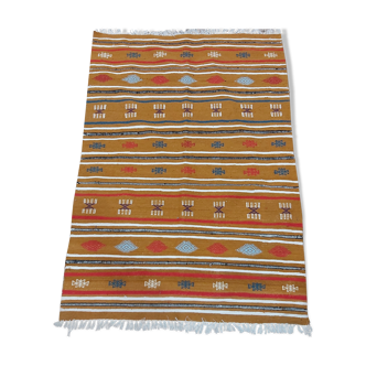 Tapis multicolore tissé à la main à motifs berbères 100x140cm