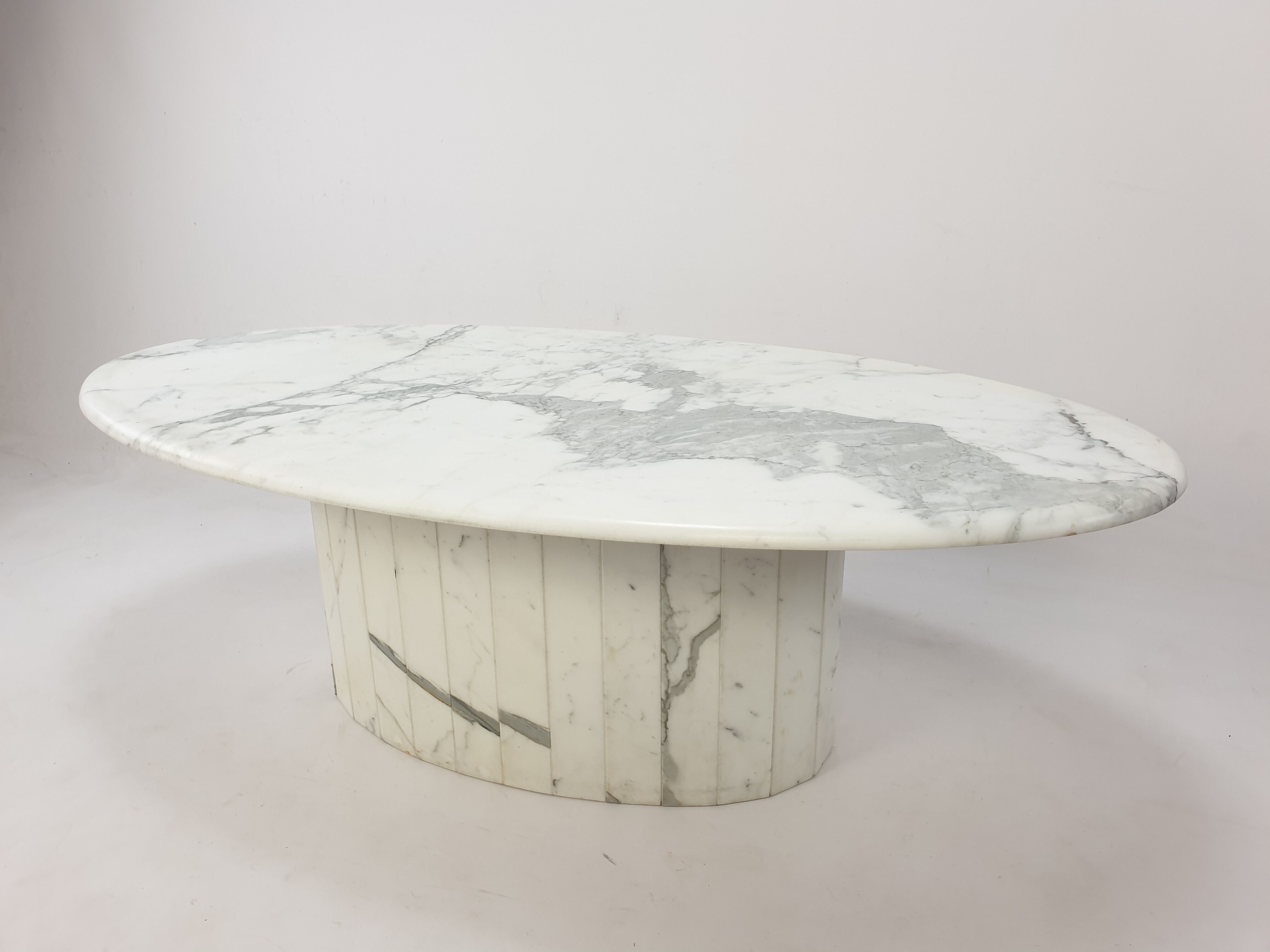 Mid-century italian marble oval coffee table, 1980s
