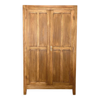Armoire parisienne penderie