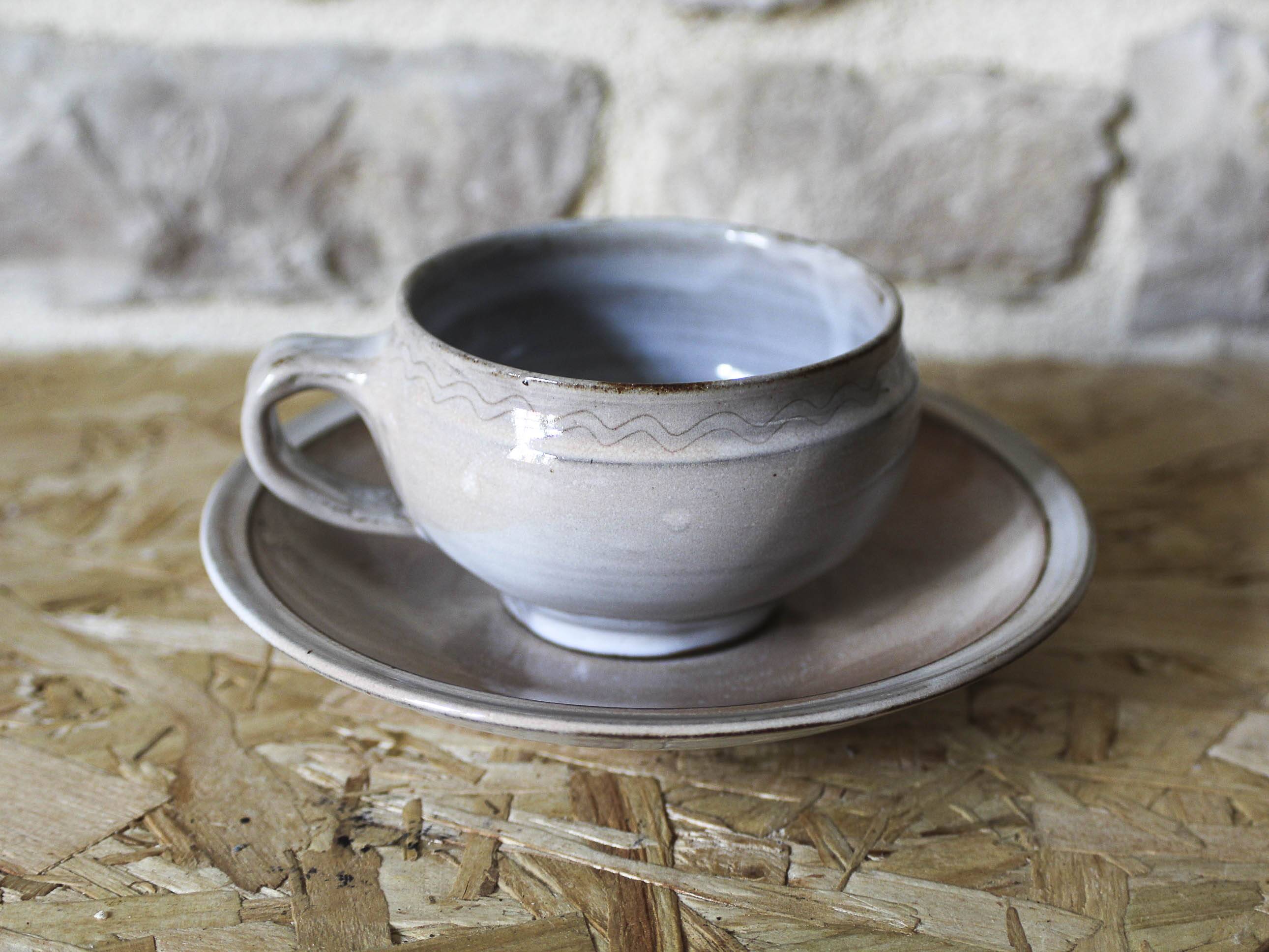 Set of 10 coffee cups and saucers Chantal and Thierry Robert