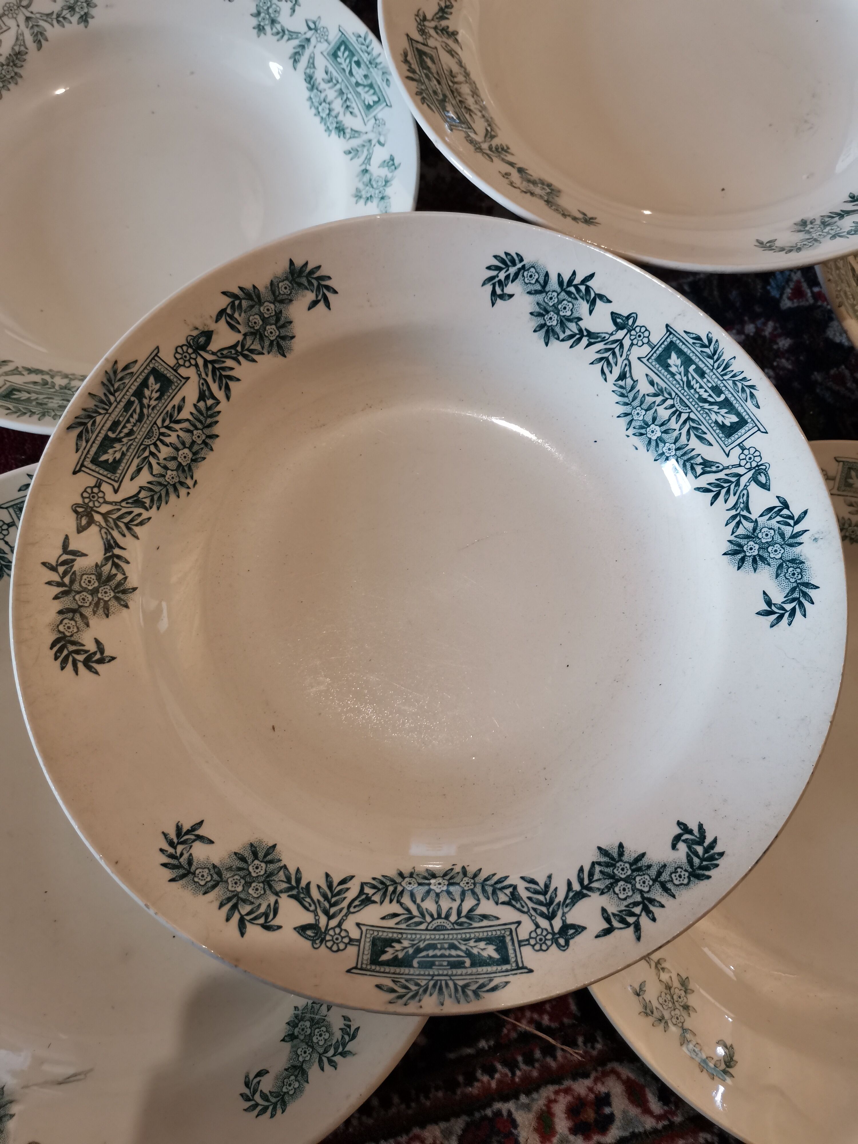 Hollow plates Longchamp, Lutèce