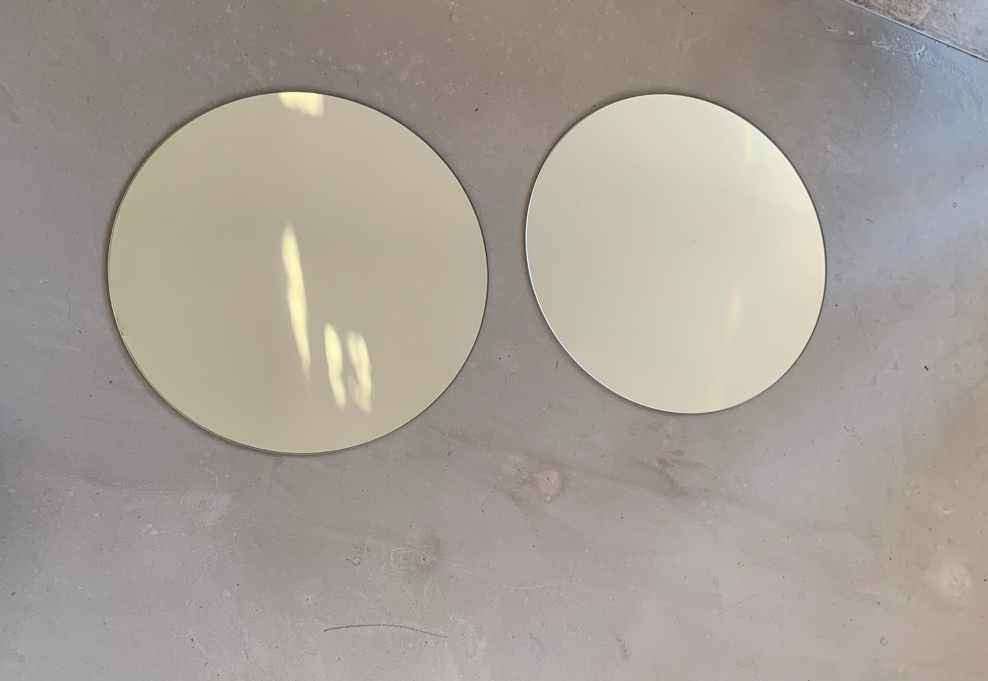 Set of 2 round mirrors D42cm