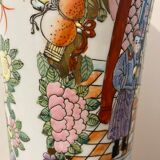 Vase en porcelaine émaillé XX siècle