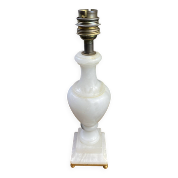 Pied de lampe en albâtre