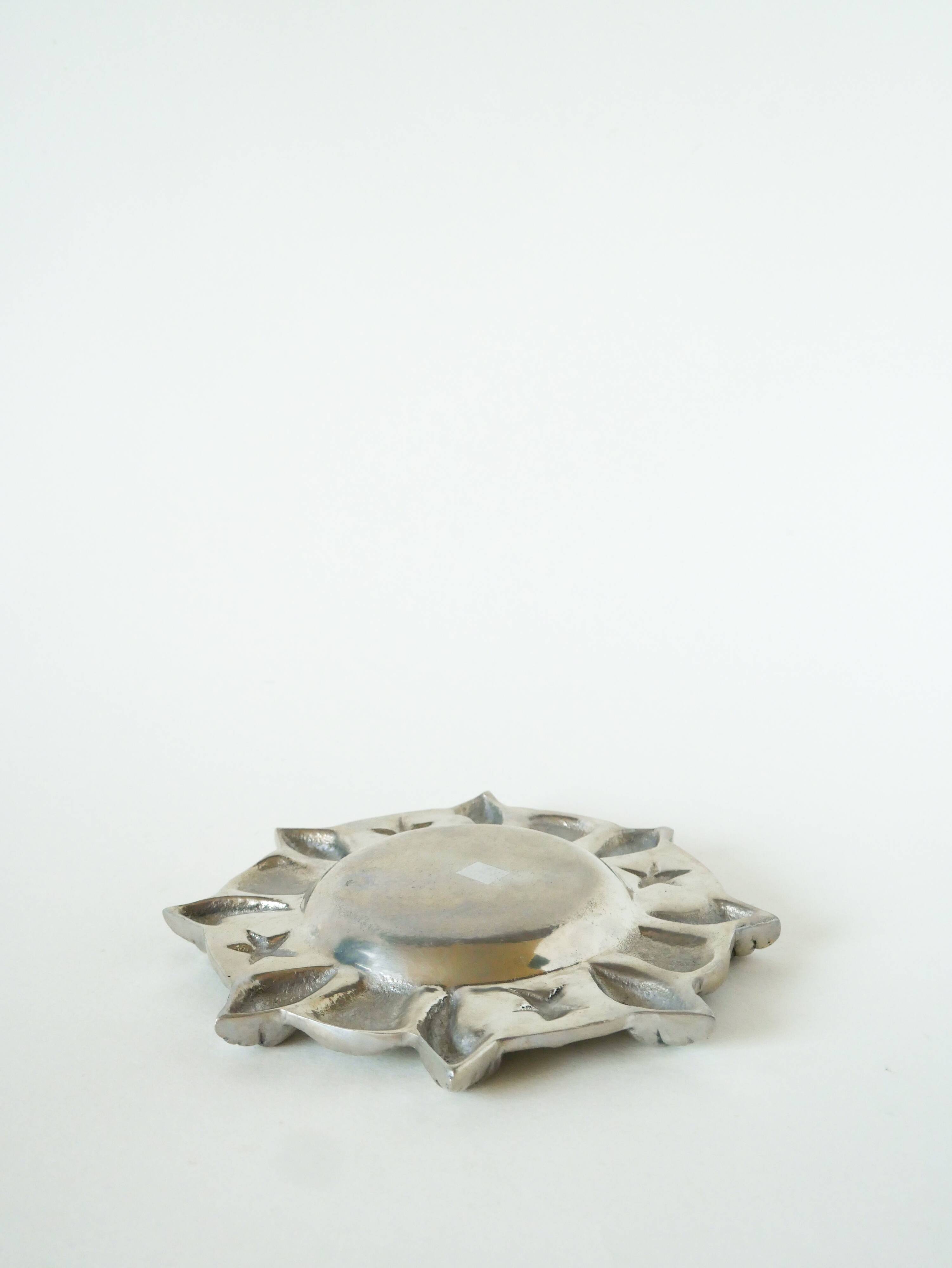 Chrome-plated metal valet tray with seashell and starfish motifs, 1980