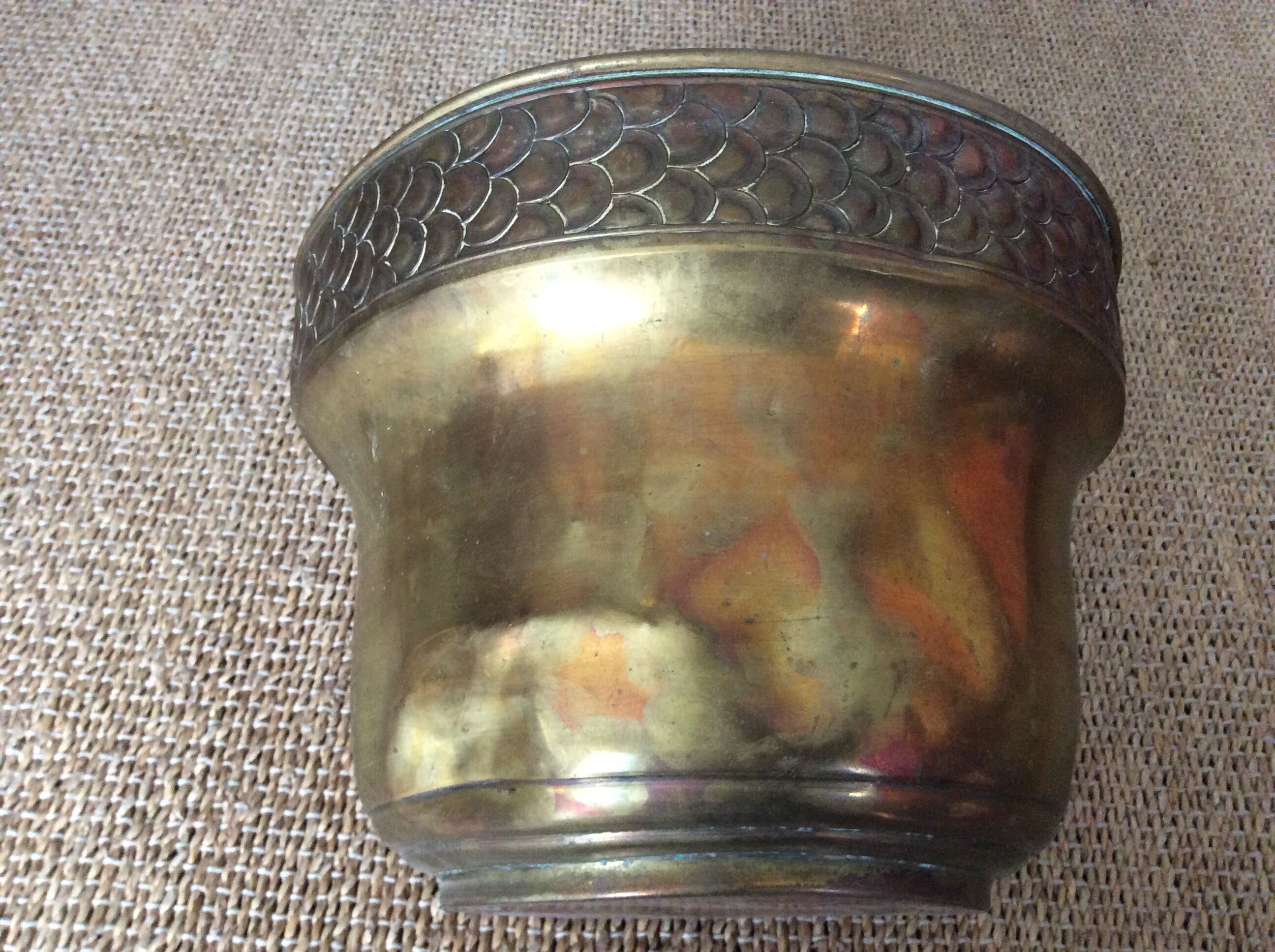 Cache pot en cuivre
