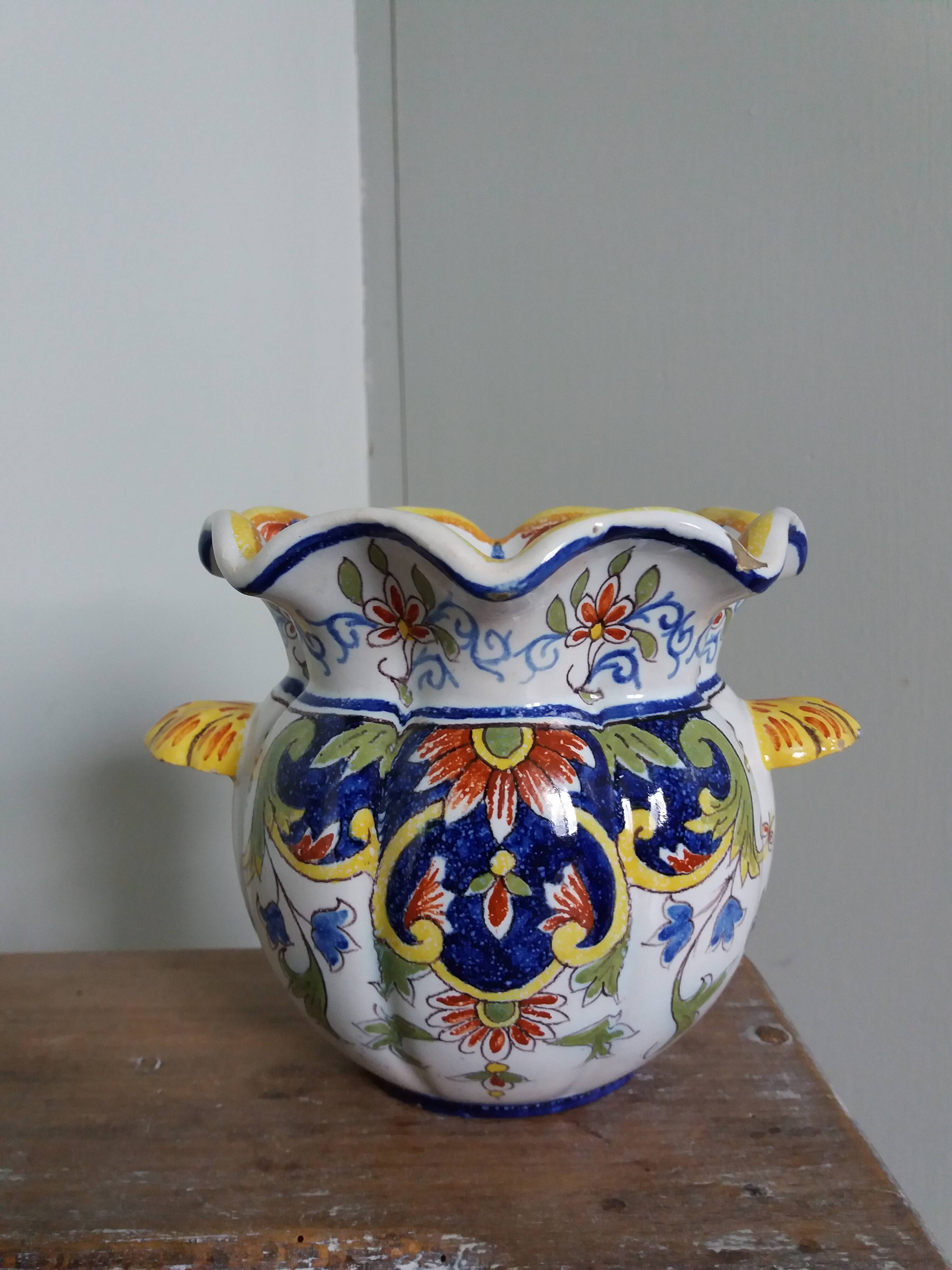 Pot vase Desvres Fourmaintraux Courquin 19th