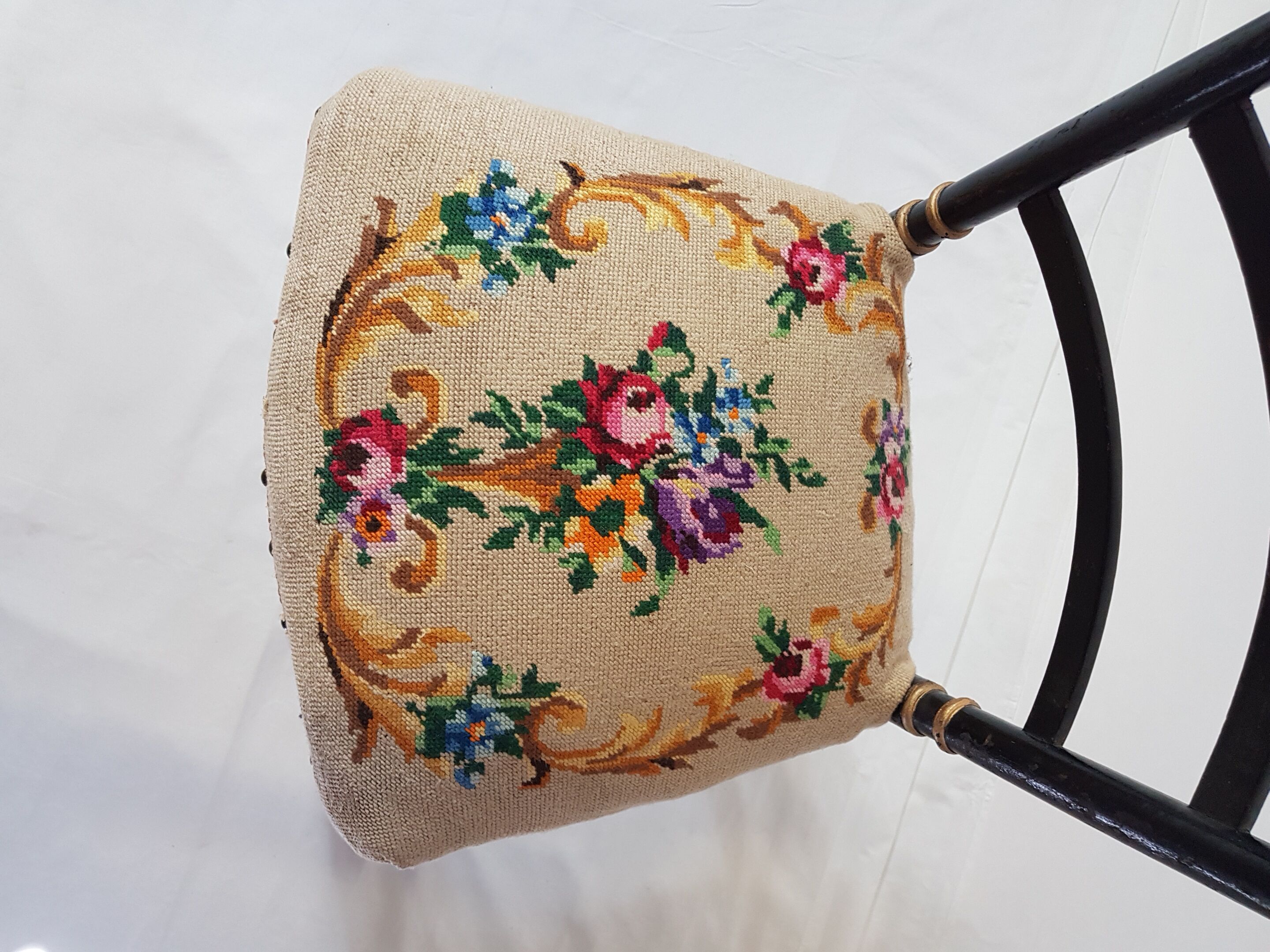 Napoleon III chair lined