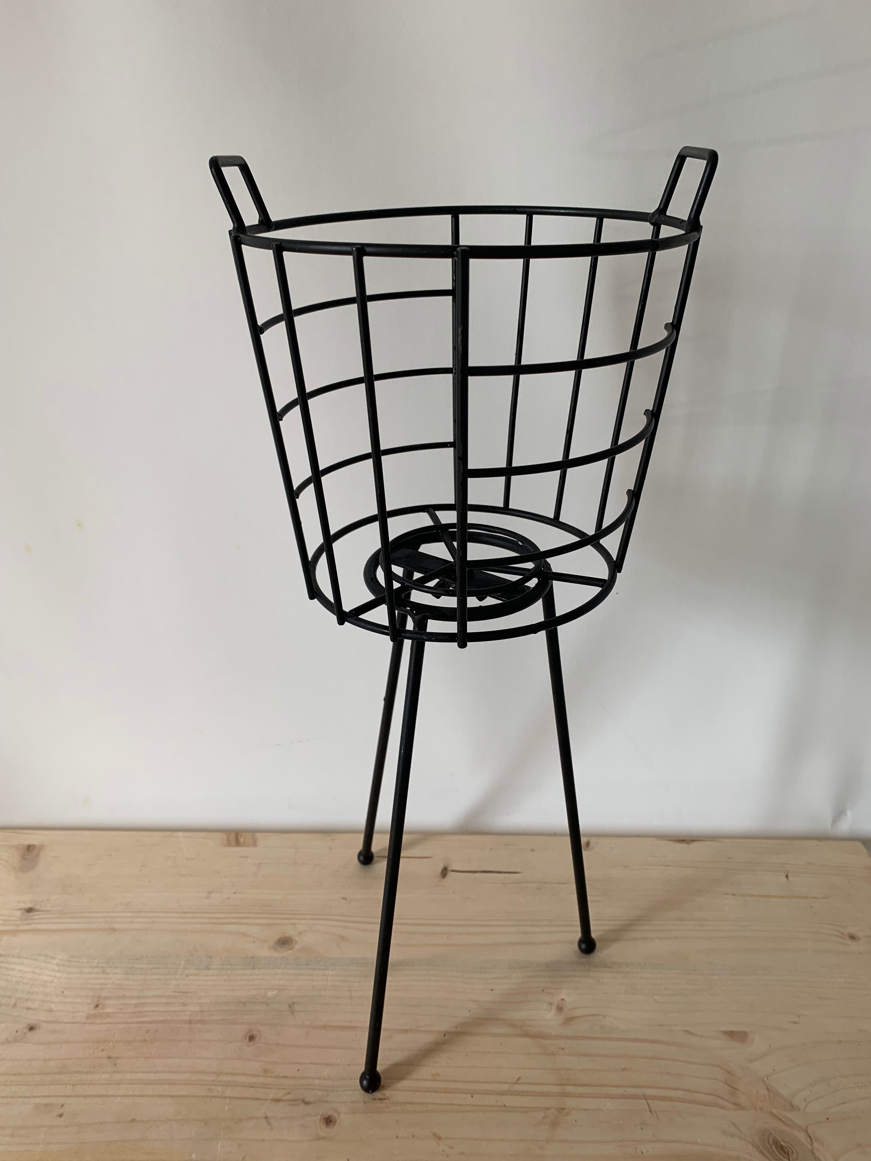 Vintage plant holder