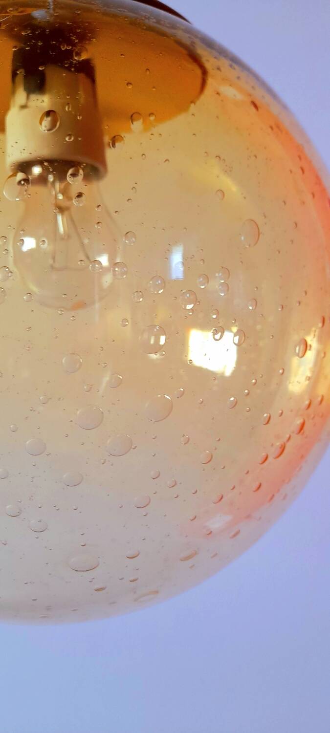 Amber bubbles glass pendant light