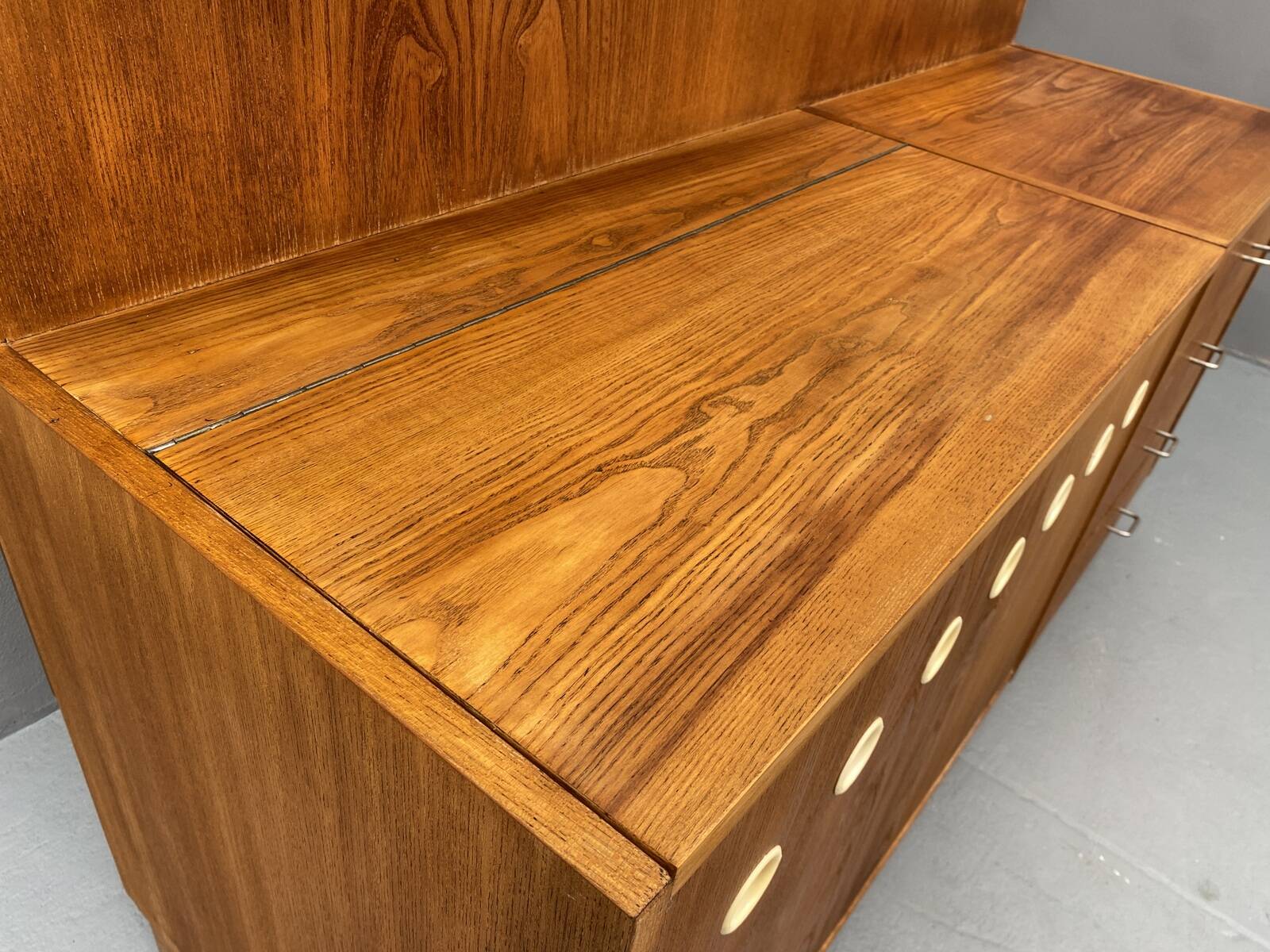 Système d'étagères murales du milieu du siècle par Český nábytek, 1960, Tchécoslovaquie