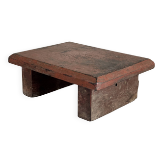 Small auxiliary stool in upcycled teak with red chrome (3274)