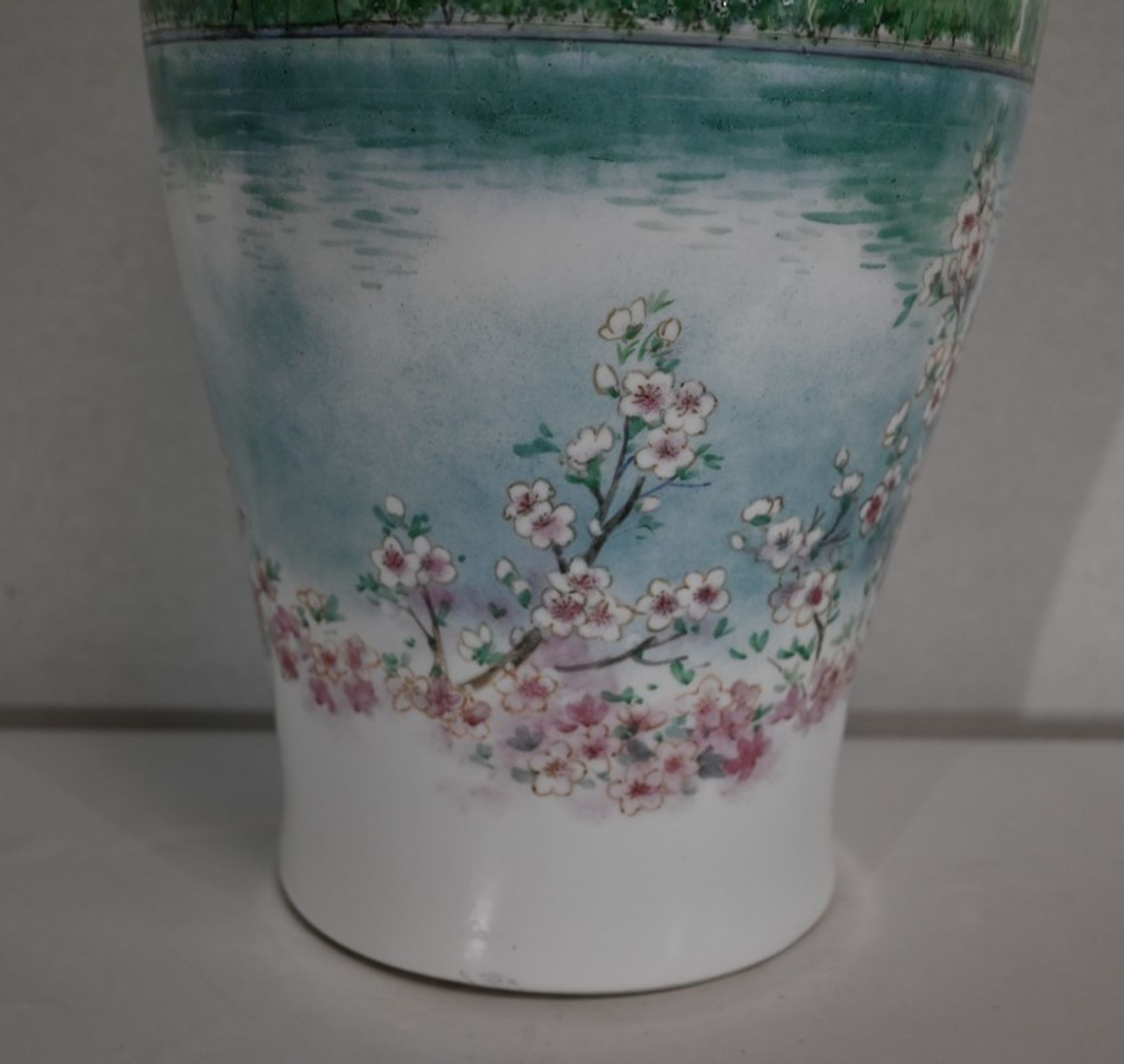 Vase en porcelaine du Japon - XXe