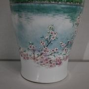 Vase en porcelaine du Japon - XXe