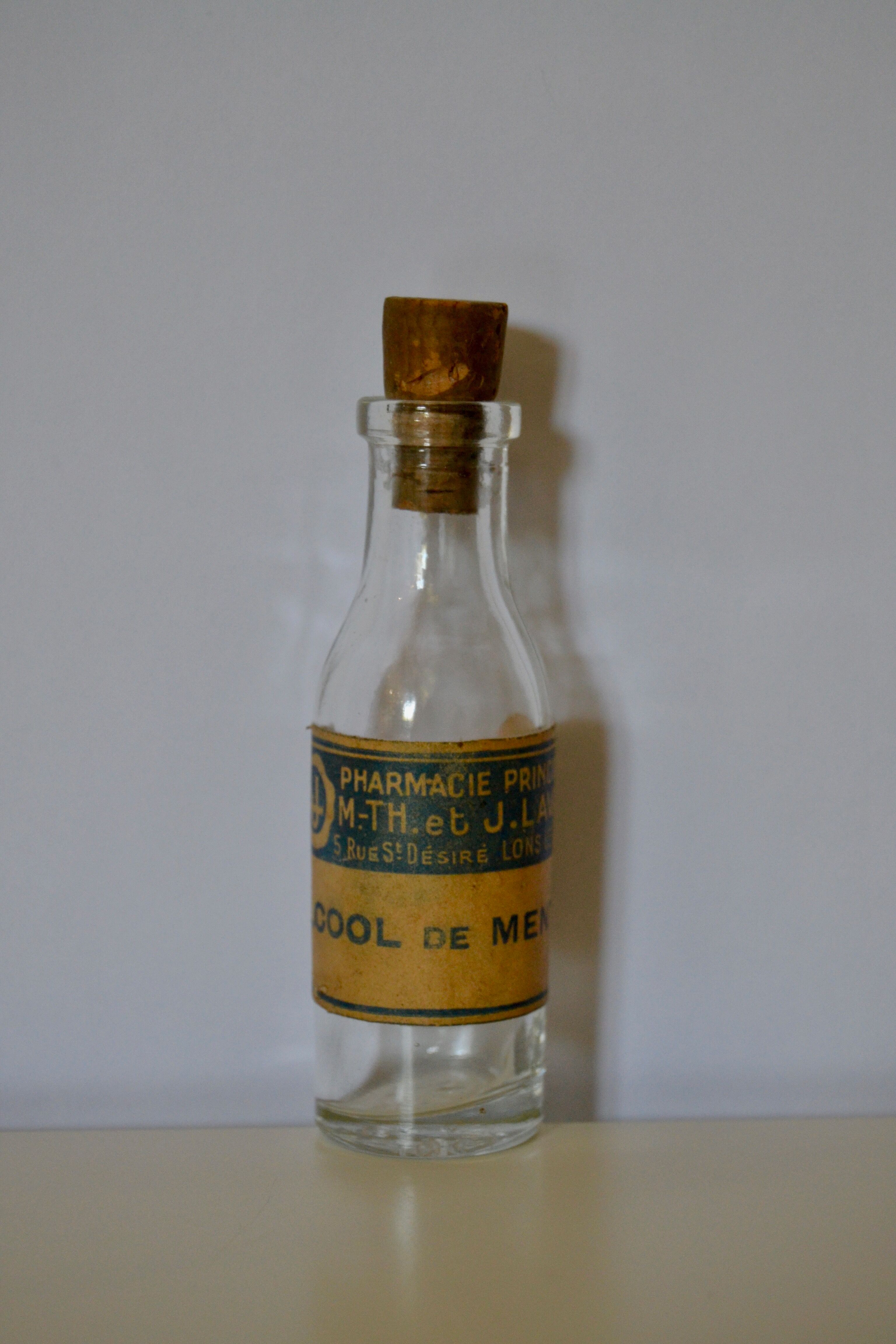 Petite bouteille d'apothicaire / pharmacie : Alcool de menthe