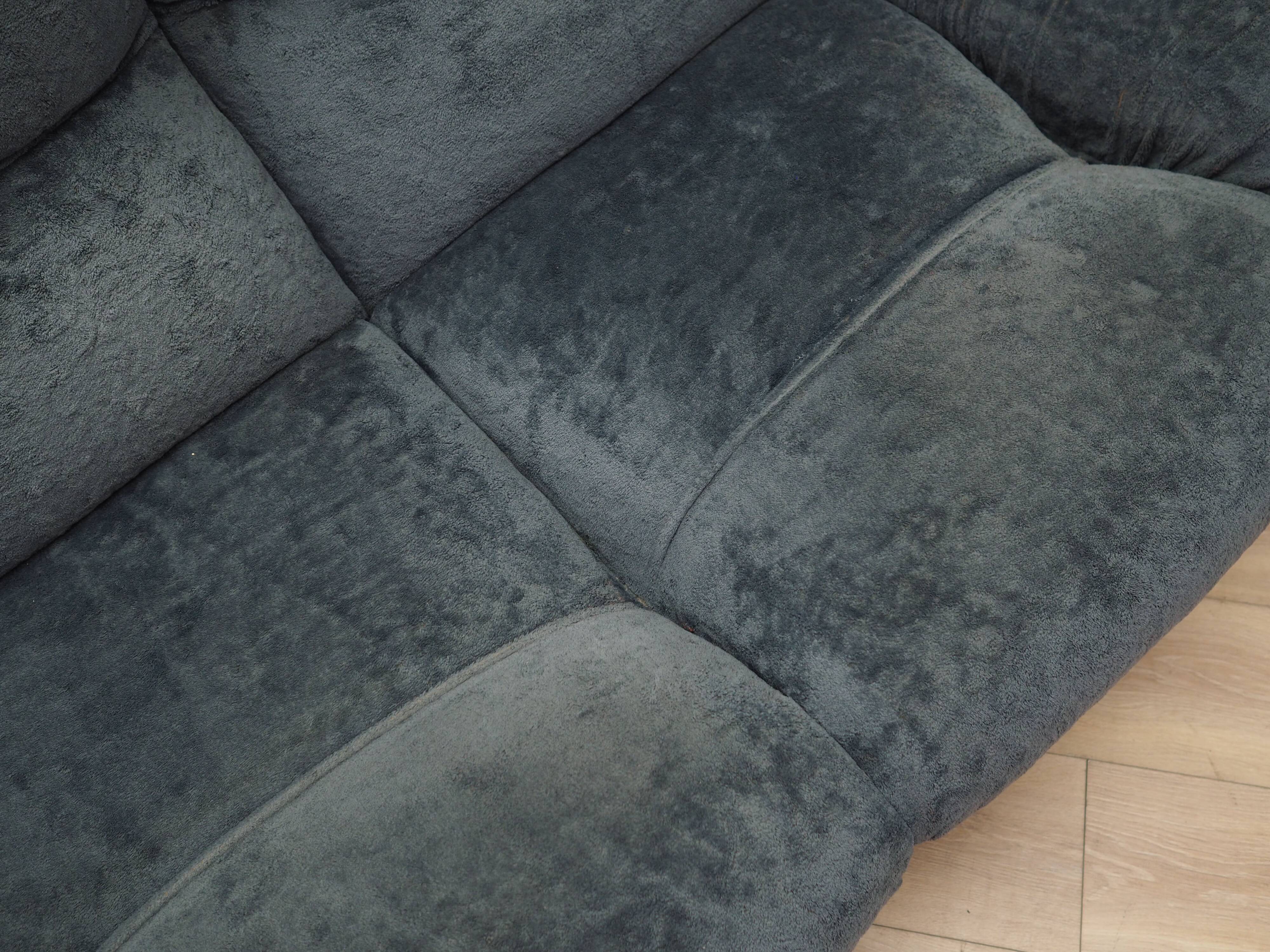 Navy blue velour sofa, Italian design, 1970s, production: Italy