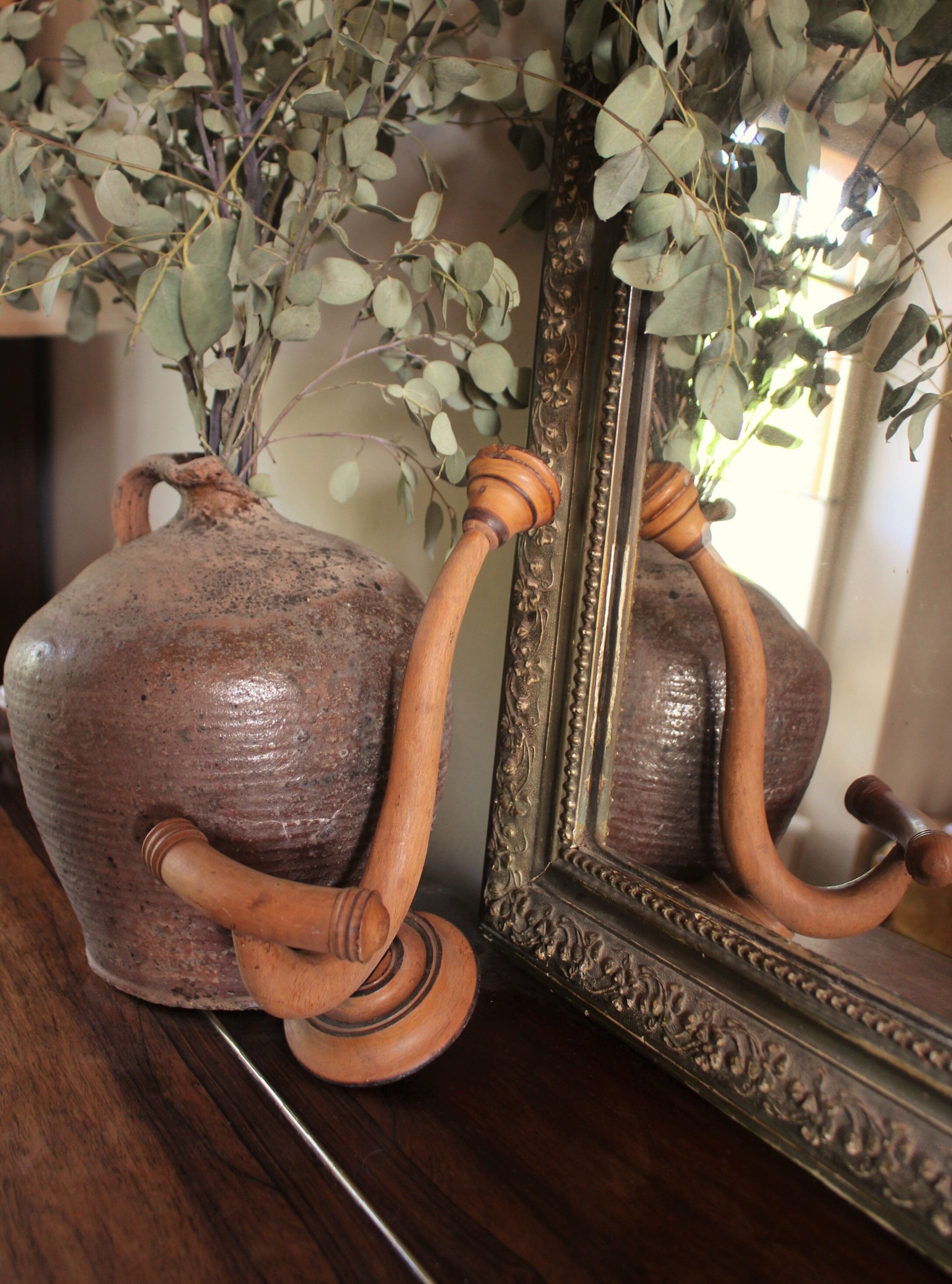 Double wood hook ball hook