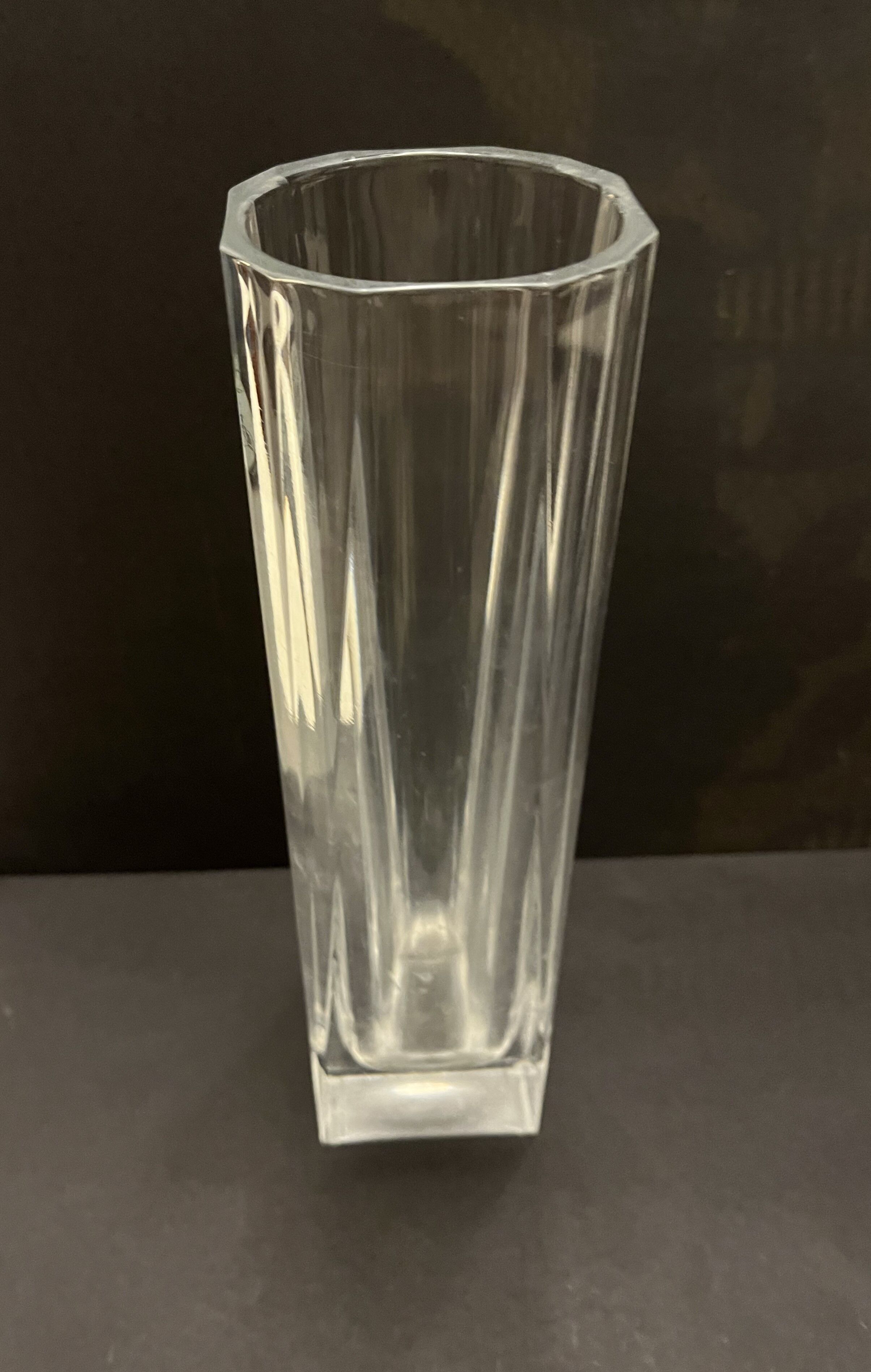 Square-based crystal vase