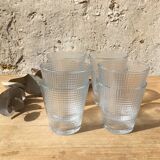 8 water glasses