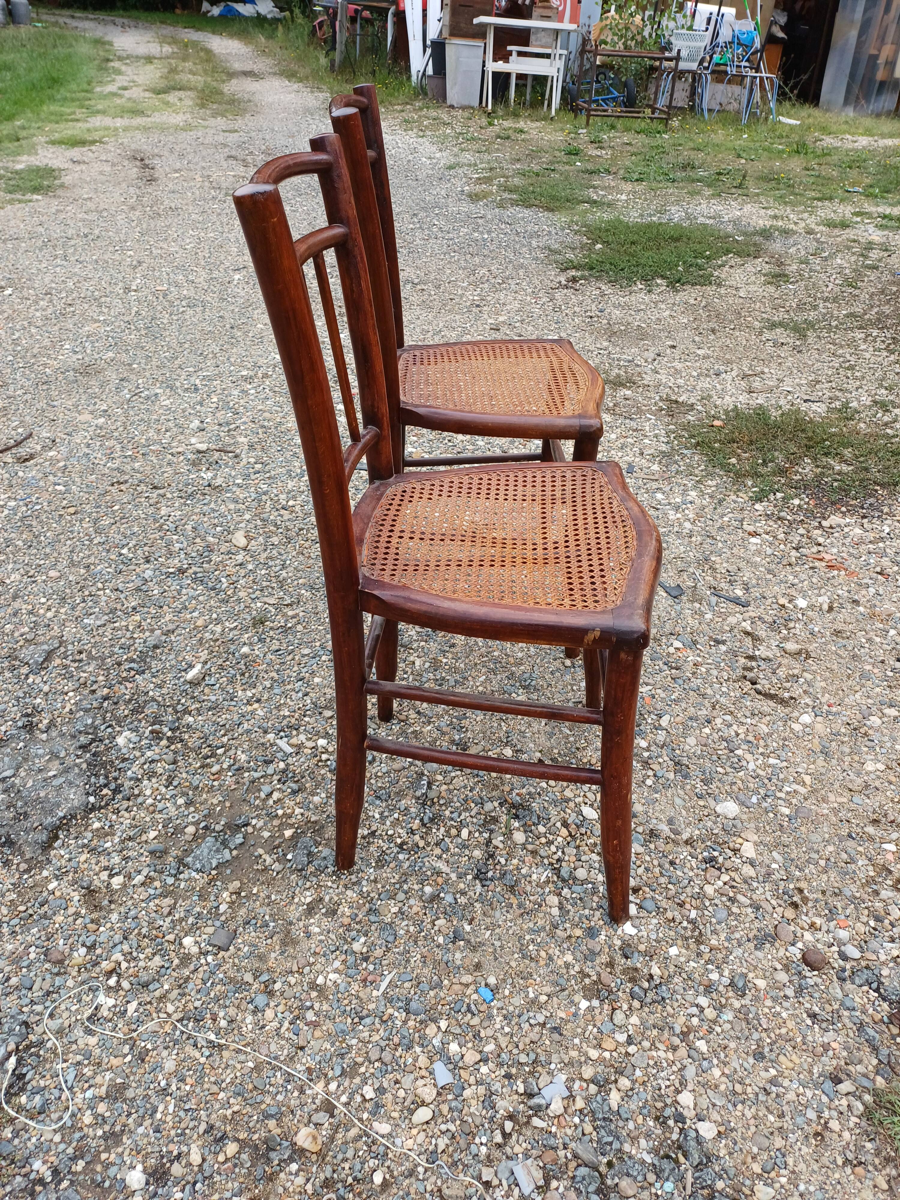 Pair of Thonet Bistro Chairs in Wood and Cane