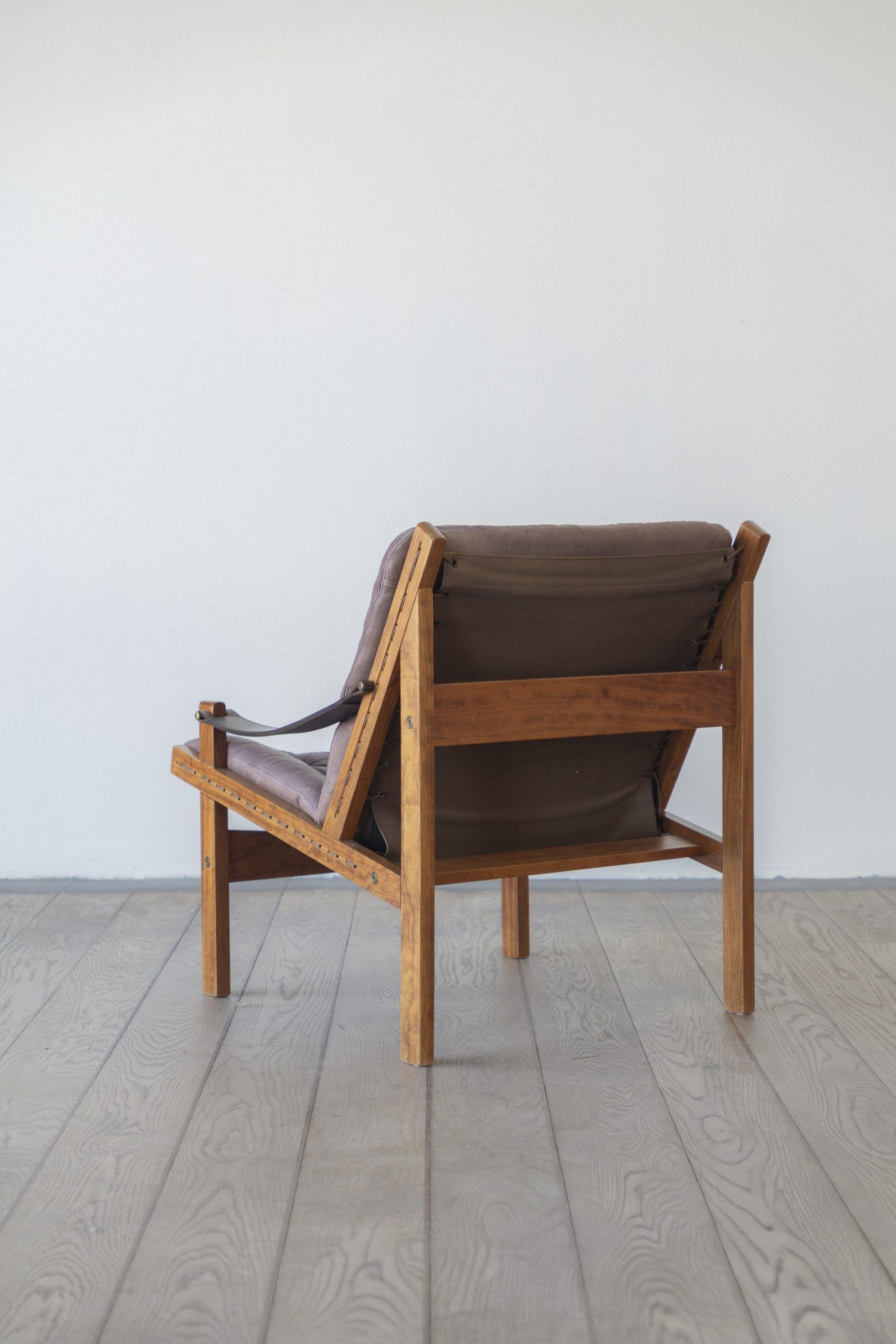 Torbjørn Afdal, Hunter lounge chair (pair)