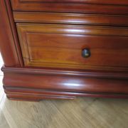 Cherrywood chest of drawers with ogee – 4 drawers – 80s – Louis Philippe style