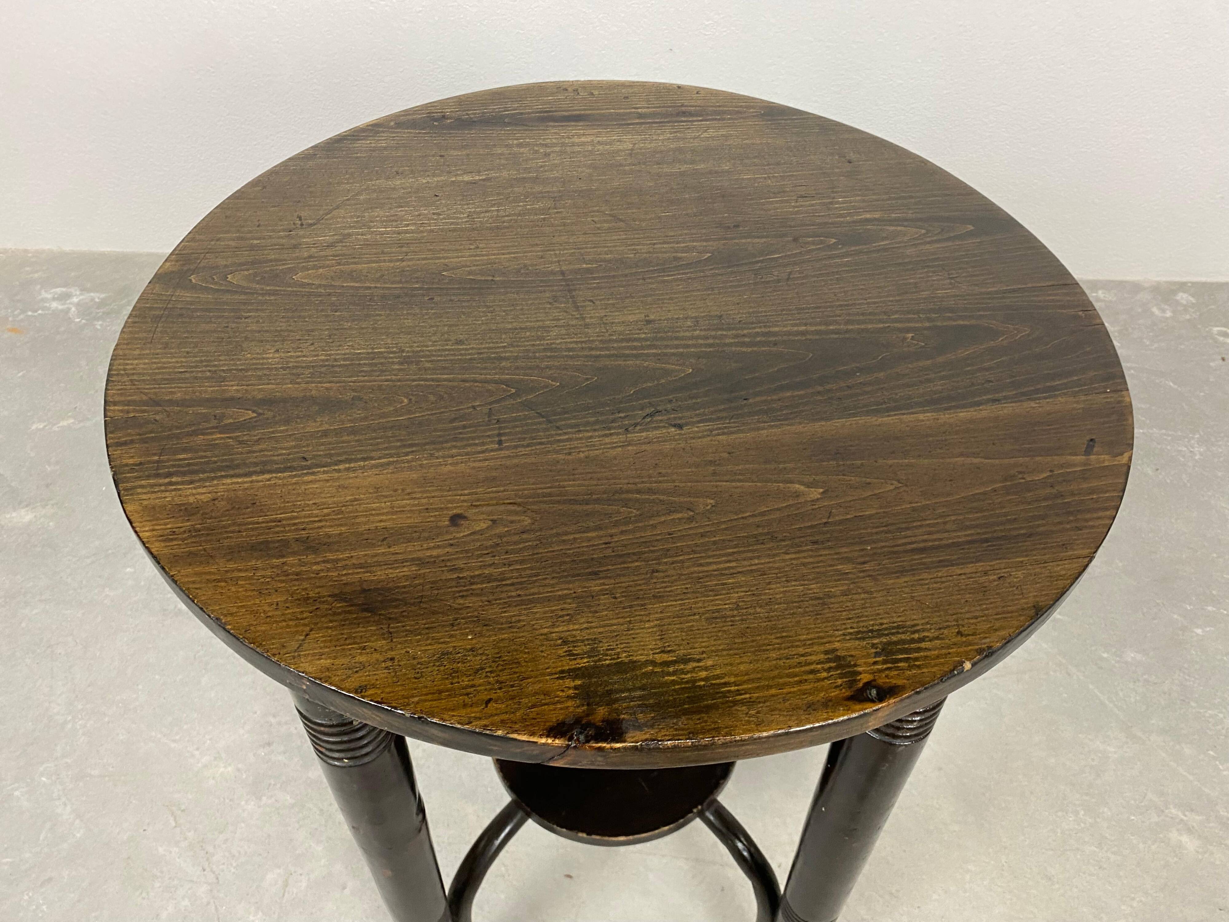 Table basse Secession Thonet