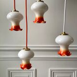 Ensemble de 4 suspensions tulipes en opaline orange dégradé fil orange et blanc années 70