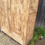 Parisian wardrobe wood in the rough "skirts"