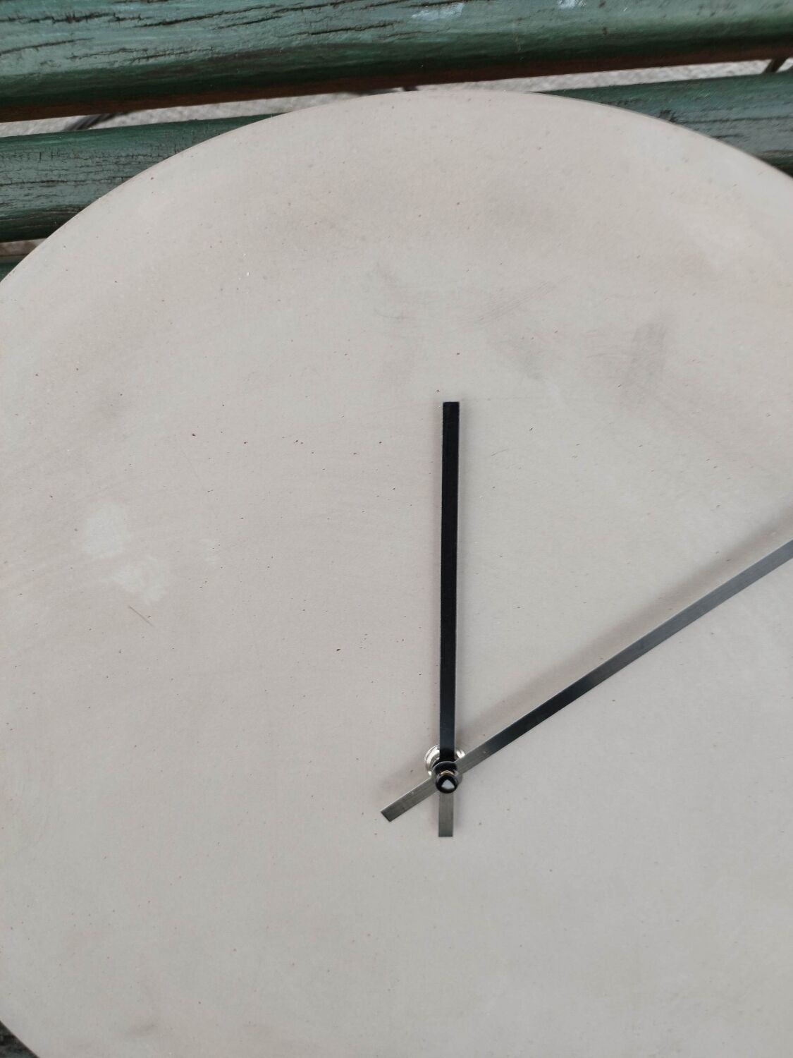 Round cement pendulum