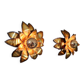 Pair of floral wall sconces in brass, Maison Jansen, 1970.