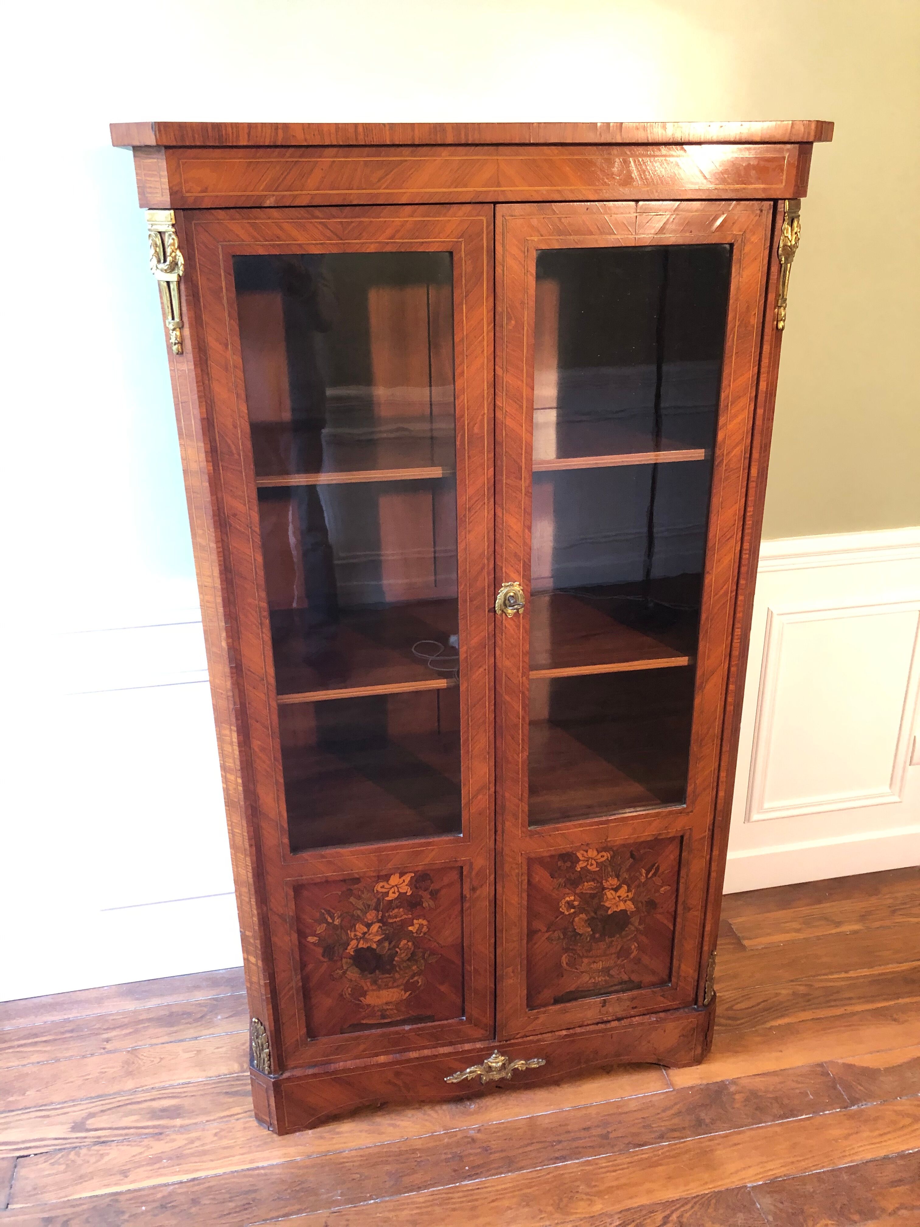 Louis XVI style library period XIXth century