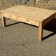 Ancienne table basse de ferme en sapin