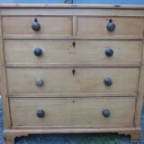 Antique pine chest of drawers
