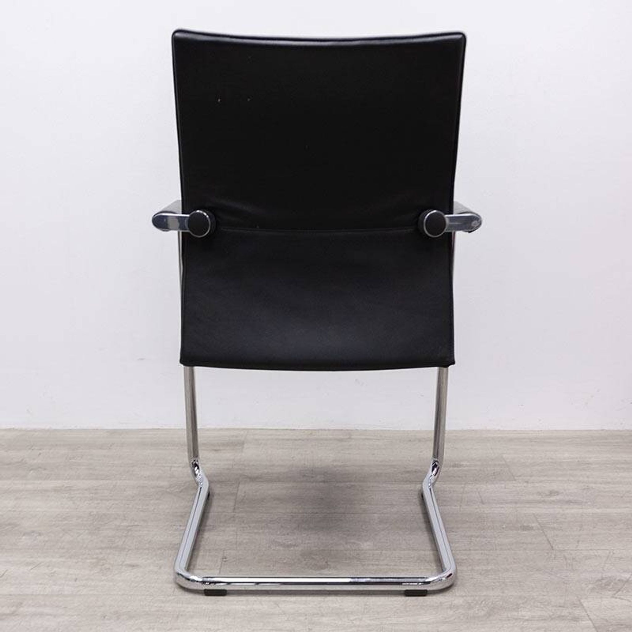 Chaise de bureau en cuir Grisberger Diagon Medium Noir