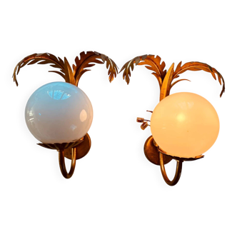Pair of palm leaf wall lights in Hollywood Regency style with opaque globes by Hans Kögl, Germany, 1970s.