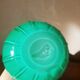 Vase corolle en opaline italienne vert amande